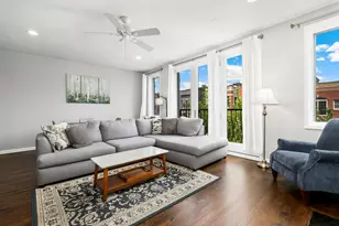 1927 W Belmont Ave, Chicago, IL 60657 - Photo 5