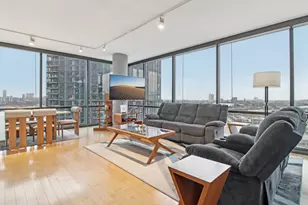 860 W Blackhawk St, Chicago, IL 60642 - Photo 3