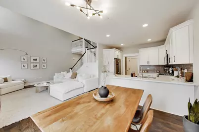 613 Bourbon Court, Naperville, IL 60565 - Photo 5