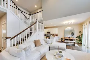 613 Bourbon Ct, Naperville, IL 60565 - Photo 3