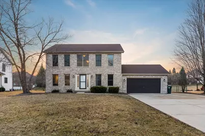 1294 Hunters Ridge East, Hoffman Estates, IL 60192 - Photo 1