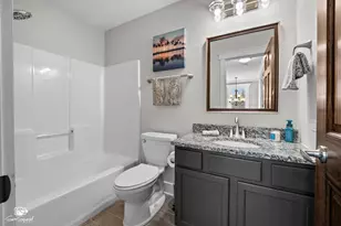 90 Arbor Ave, Sugar Grove, IL 60554 - Photo 23