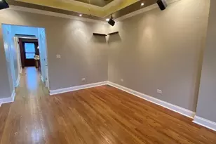 2825 N Hamlin Ave, Chicago, IL 60618 - Photo 3