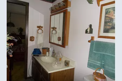 905 Winthrop Court, Zion, IL 60099 - Photo 7