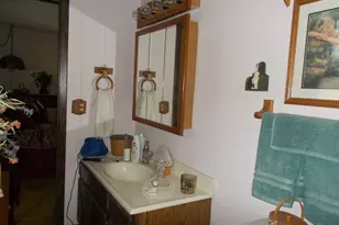 905 Winthrop Ct, Zion, IL 60099 - Photo 7