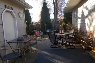 905 Winthrop Ct, Zion, IL 60099 - Photo 9