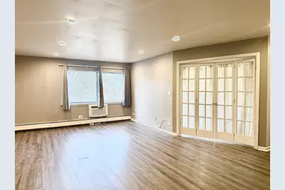 706 E Algonquin Road #204, Arlington Heights, IL 60005 - Photo 3