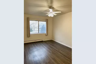 706 E Algonquin Road #204, Arlington Heights, IL 60005 - Photo 7