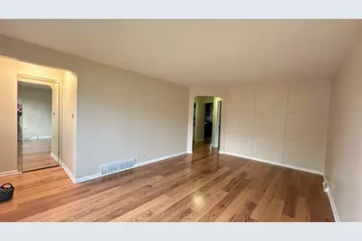 [Address not provided], Harwood Heights, IL 60706 - Photo 3