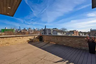 1302 W Erie St, Chicago, IL 60642 - Photo 15