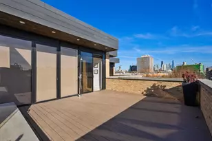 1302 W Erie St, Chicago, IL 60642 - Photo 19