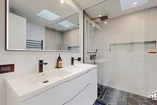 7731 Maple St, Morton Grove, IL 60053 - Photo 33