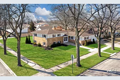 7731 Maple Street, Morton Grove, IL 60053 - Photo 1