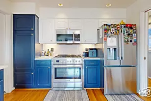 7731 Maple St, Morton Grove, IL 60053 - Photo 7