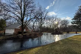 83 Oak Creek Dr, Yorkville, IL 60560 - Photo 9