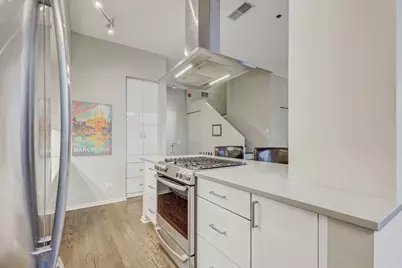 130 S Canal Street #9F, Chicago, IL 60606 - Photo 7