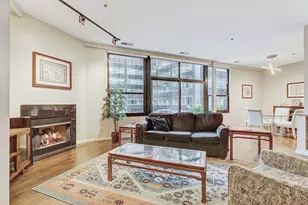 130 S Canal St, Chicago, IL 60606 - Photo 11