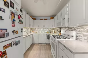 2646 N Mont Clare Ave, Chicago, IL 60707 - Photo 9