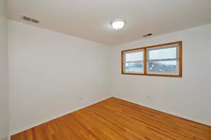 6780 W Forest Preserve Dr, Harwood Heights, IL 60706 - Photo 21