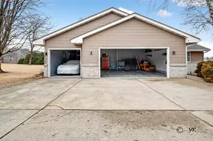 1898 Delmar Dr, Freeport, IL 61032 - Photo 27