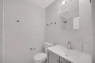 10361 Dearlove Rd, Glenview, IL 60025 - Photo 9