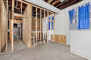 3636 N Ashland Ave, Chicago, IL 60613 - Photo 13