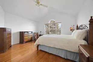 733 Clover Hill Ct, Elk Grove Village, IL 60007 - Photo 17