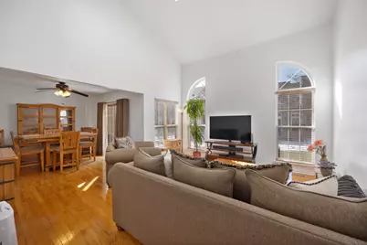 733 Clover Hill Court, Elk Grove Village, IL 60007 - Photo 3