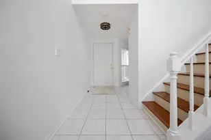 733 Clover Hill Ct, Elk Grove Village, IL 60007 - Photo 13