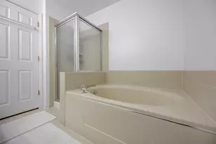 733 Clover Hill Ct, Elk Grove Village, IL 60007 - Photo 19