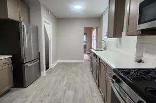 8000 S Woodlawn Ave, Chicago, IL 60619 - Photo 5