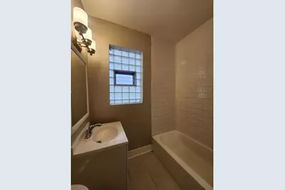 8000 S Woodlawn Avenue, Chicago, IL 60619 - Photo 9