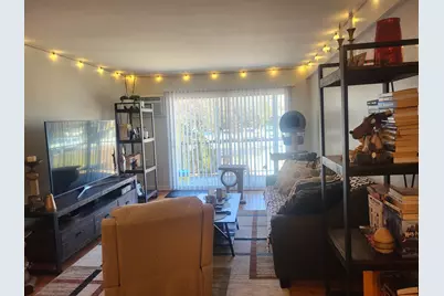 10205 S 86th Terrace #3-310, Palos Hills, IL 60465 - Photo 3