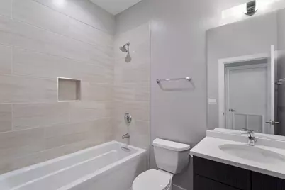 2528 W Addison Street #2E, Chicago, IL 60618 - Photo 15
