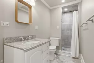 5614 N Campbell Ave, Chicago, IL 60659 - Photo 15