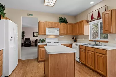 21140 W Braxton Lane, Plainfield, IL 60544 - Photo 7