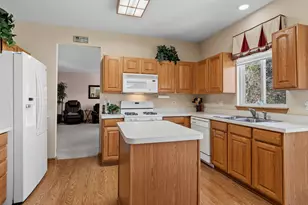 21140 W Braxton Ln, Plainfield, IL 60544 - Photo 7