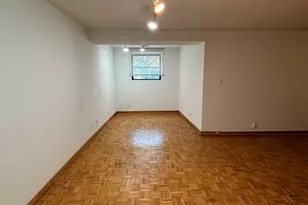 630 W Patterson Ave, Chicago, IL 60613 - Photo 9