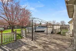 823 Cindy Ln, Sandwich, IL 60548 - Photo 25