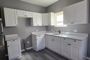 11250 S Parnell Ave, Chicago, IL 60628 - Photo 11