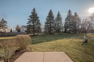 2487 Amber Ln, Elgin, IL 60123 - Photo 25