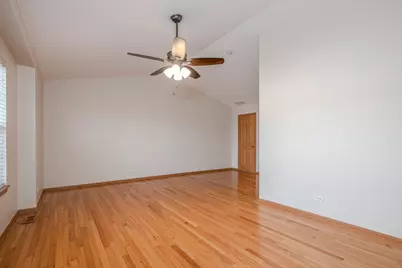 2487 Amber Lane, Elgin, IL 60123 - Photo 13