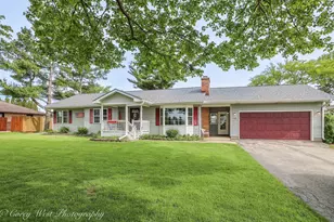 533 Bethany Rd, Sycamore, IL 60178 - Photo 1