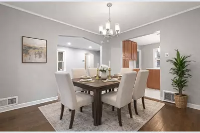 10231 S Rhodes Avenue, Chicago, IL 60628 - Photo 3