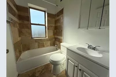 2048 W Touhy Avenue #2, Chicago, IL 60645 - Photo 7