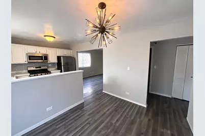 209 Bunker Hill Drive, Bolingbrook, IL 60440 - Photo 5