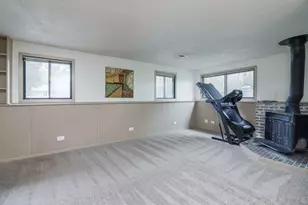 3920 Shoreline Dr, Hanover Park, IL 60133 - Photo 17