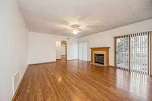 11555 Settlers Pond Way, Orland Park, IL 60467 - Photo 3