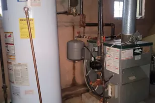 7639 S Cornell Ave, Chicago, IL 60649 - Photo 29