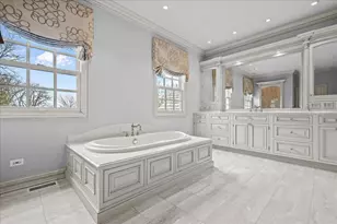 2220 Churchill Cir, Libertyville, IL 60048 - Photo 35
